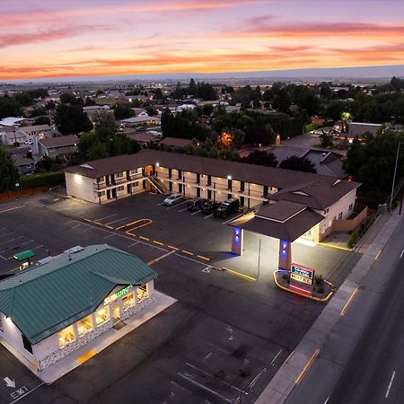 Quincy Inn And Suites Luaran gambar
