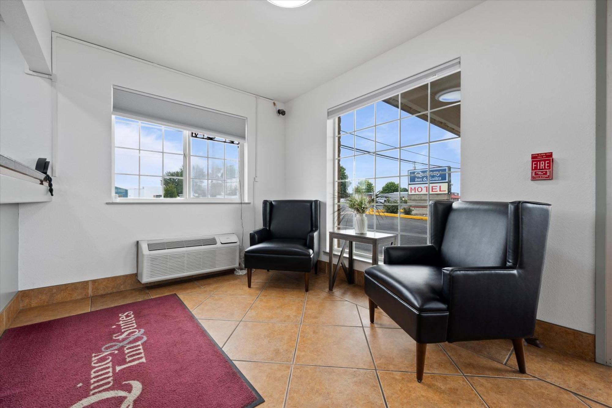 Quincy Inn And Suites Luaran gambar