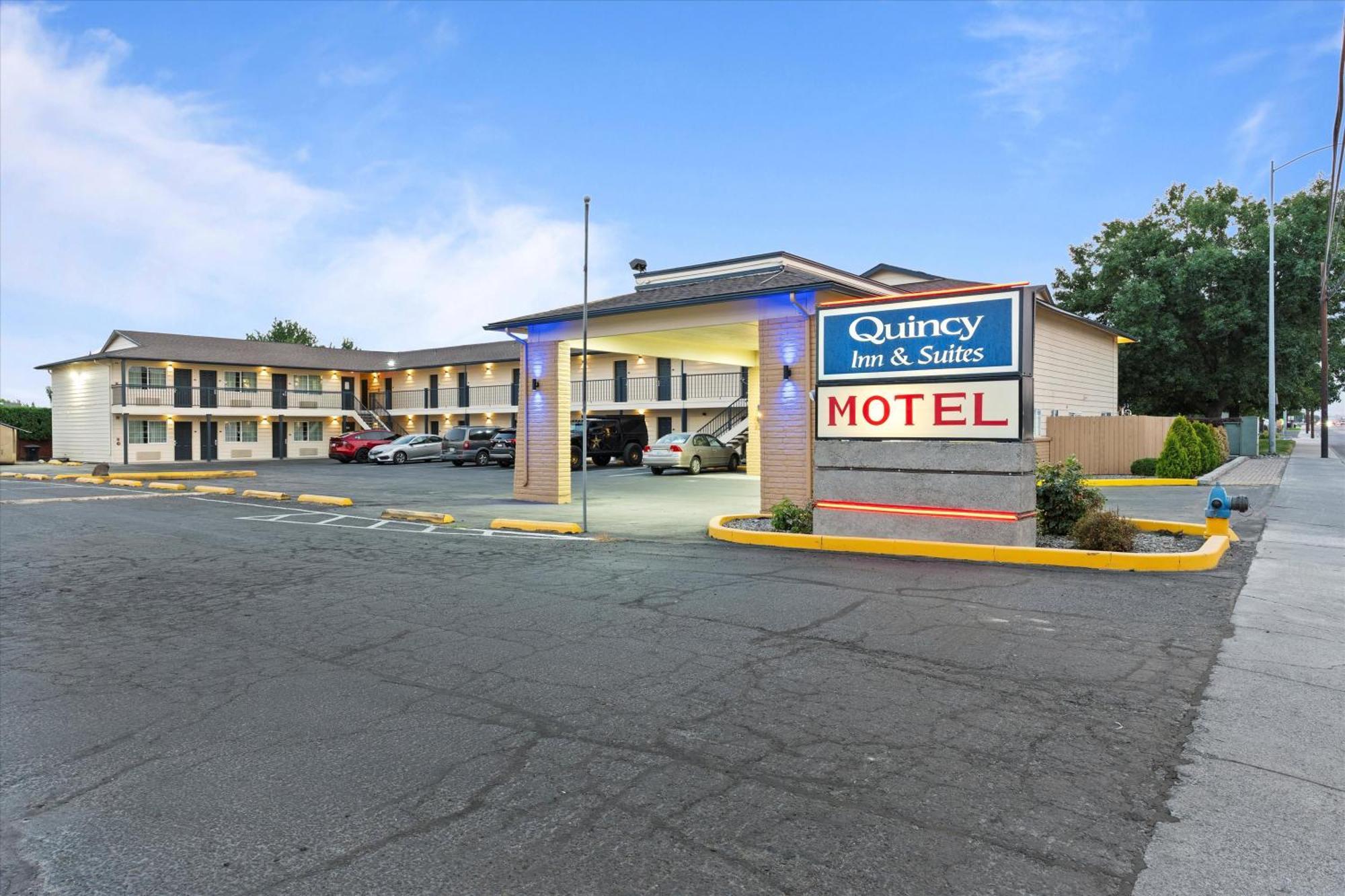 Quincy Inn And Suites Luaran gambar