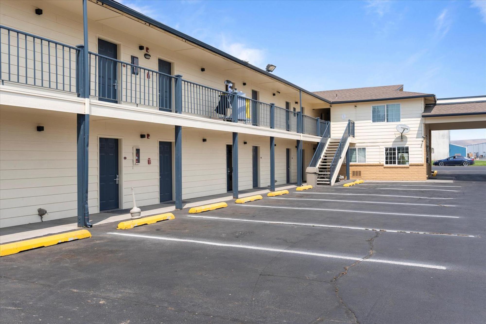 Quincy Inn And Suites Luaran gambar