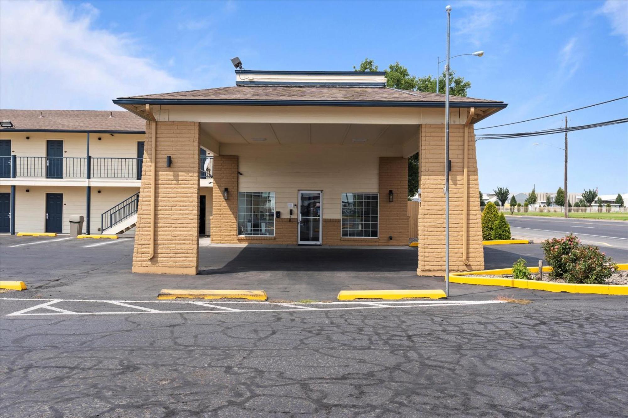 Quincy Inn And Suites Luaran gambar